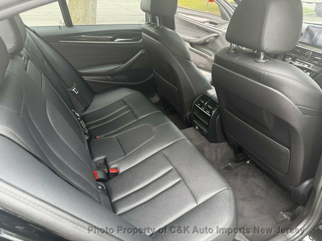2018 BMW 5 Series NAVI SYS!! LUXURY SEATS!! XENON HEADLIGHTS!! LEATHER - 23054178 - 16