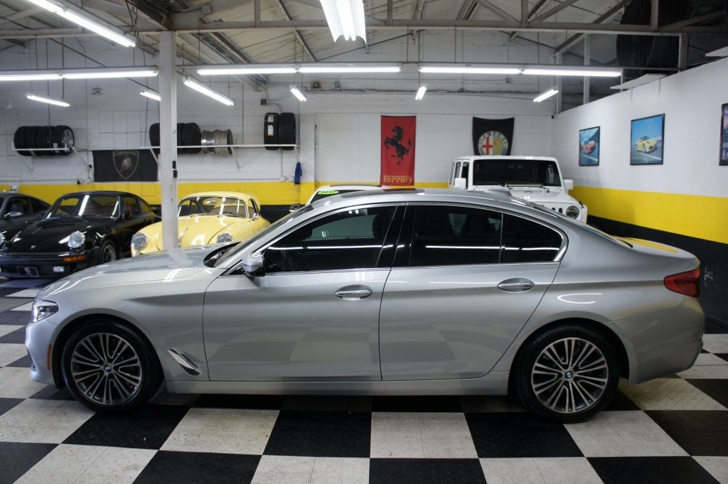 2018 BMW 5 Series V6, Turbo, 325 HP,   , Stunning! - 22936845 - 19