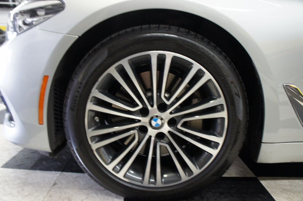 2018 BMW 5 Series V6, Turbo, 325 HP,   , Stunning! - 22936845 - 20