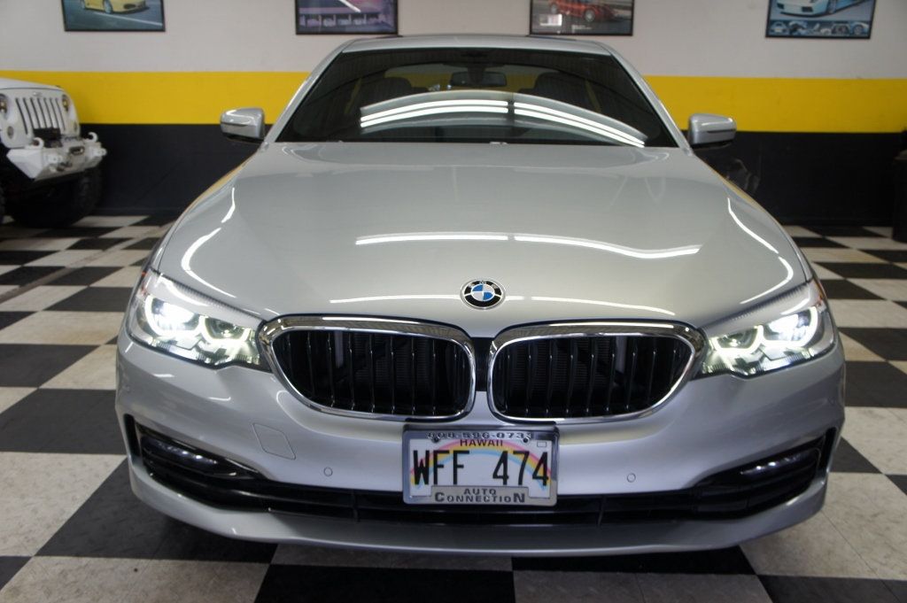 2018 BMW 5 Series V6, Turbo, 325 HP,   , Stunning! - 22936845 - 40