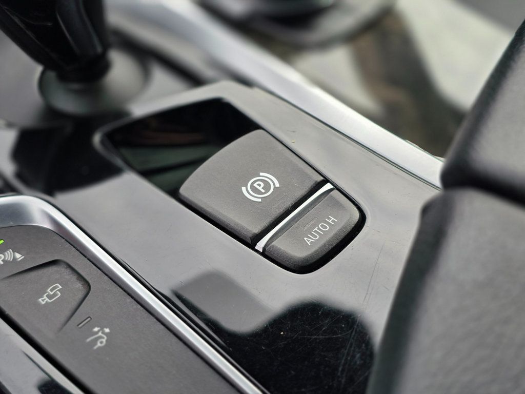 2018 BMW 6 Series 640i xDrive Gran Turismo - 22964869 - 37