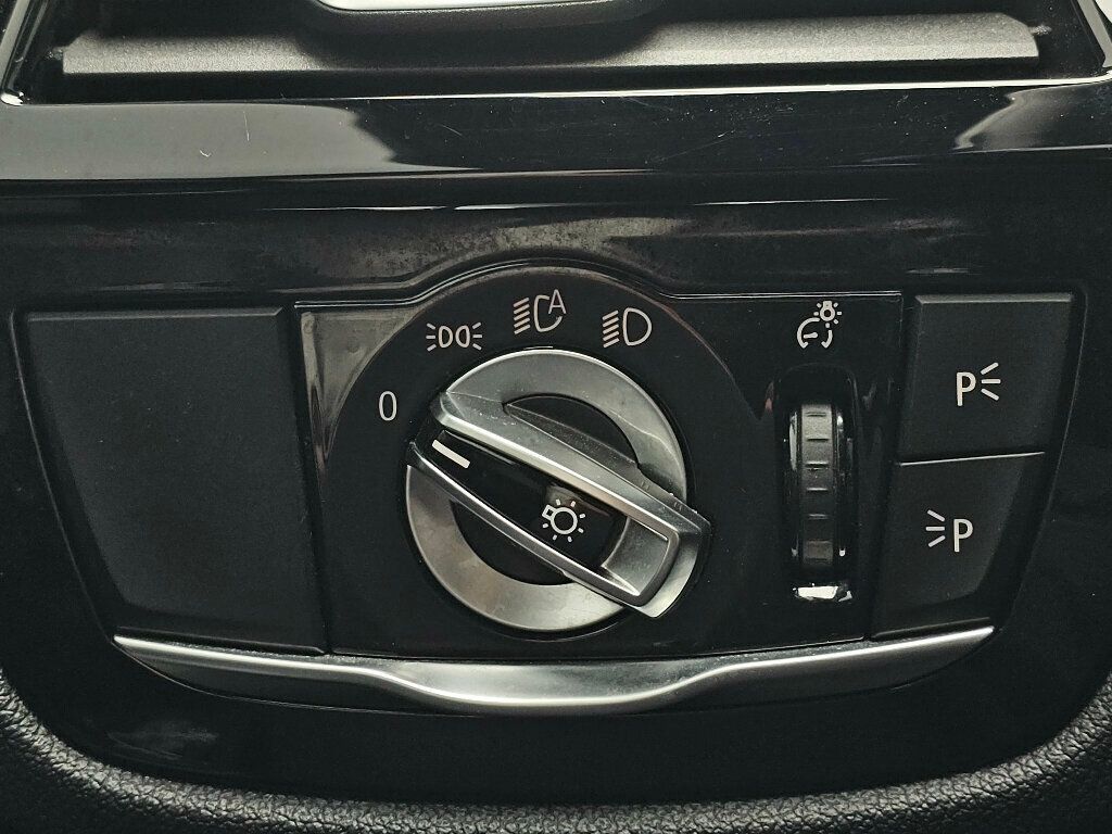 2018 BMW 6 Series 640i xDrive Gran Turismo - 22990095 - 37