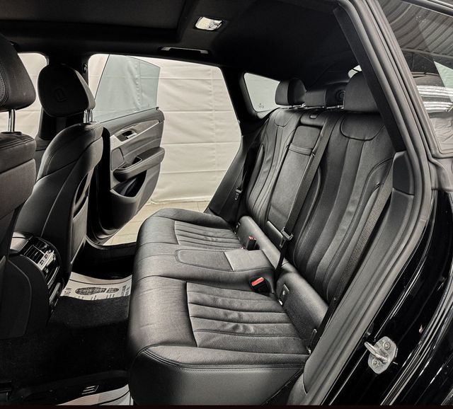 2018 BMW 6 Series 640i XDRIVE GT AWD M-SPORT - 22997715 - 9