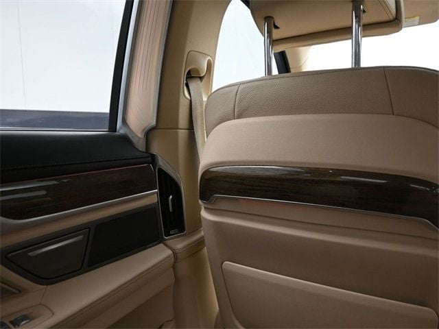 2018 BMW 7 Series 740i - 22941754 - 16