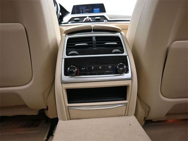 2018 BMW 7 Series 740i - 22941754 - 18