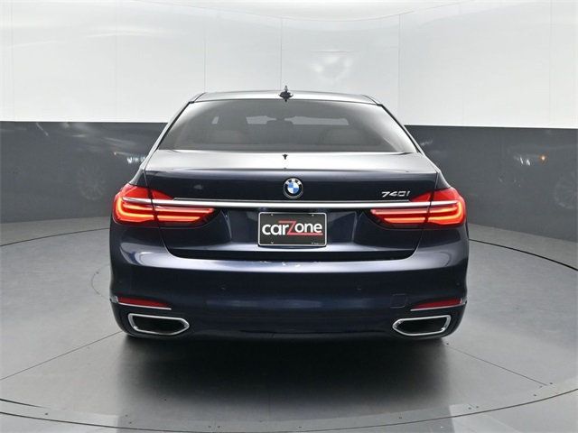2018 BMW 7 Series 740i - 22941754 - 38