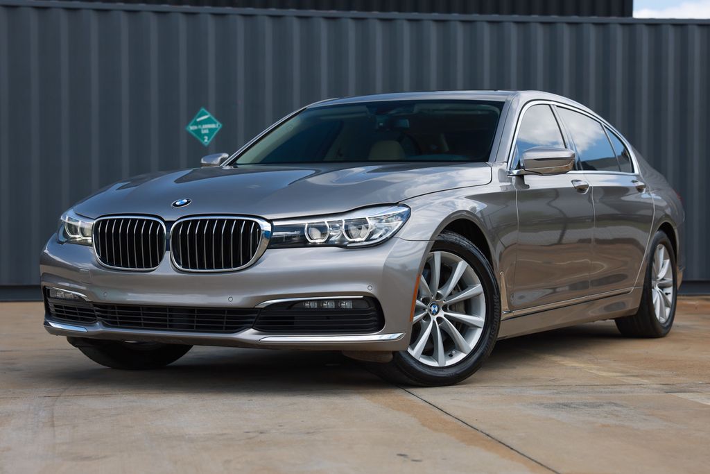 2018 BMW 7 Series 740i - 23010761 | Video 1