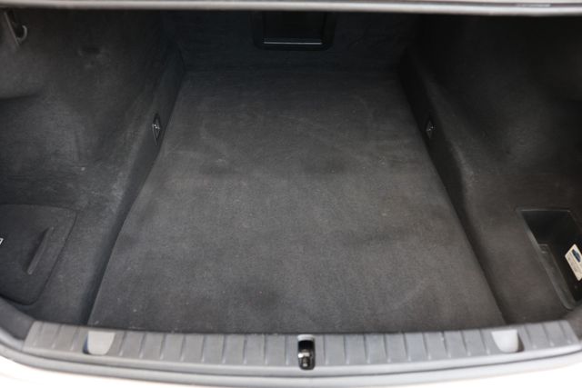 2018 BMW 7 Series 740i - 23010761 - 28