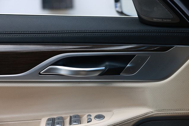 2018 BMW 7 Series 740i - 23010761 - 51