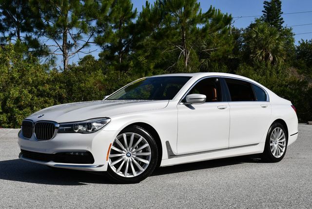 2018 BMW 7 Series 740i Sedan W/Executive & Driving Assistance Packages - 23028841 - 20