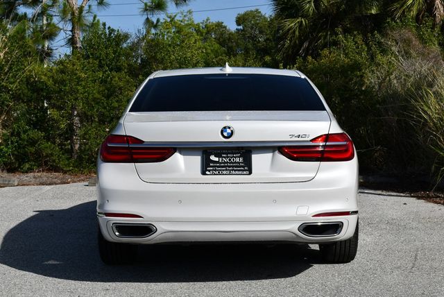 2018 BMW 7 Series 740i Sedan W/Executive & Driving Assistance Packages - 23028841 - 28