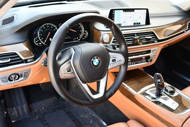 2018 BMW 7 Series 740i Sedan W/Executive & Driving Assistance Packages - 23028841 - 34