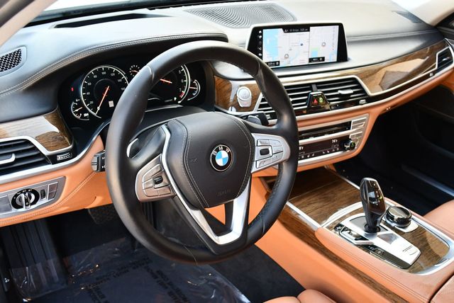 2018 BMW 7 Series 740i Sedan W/Executive & Driving Assistance Packages - 23028841 - 43