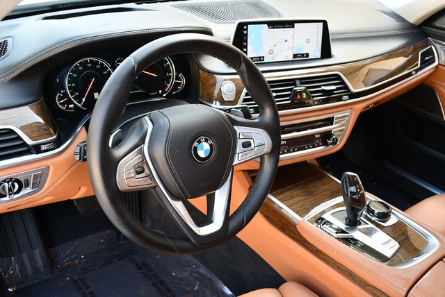 2018 BMW 7 Series 740i Sedan W/Executive & Driving Assistance Packages - 23028841 - 44