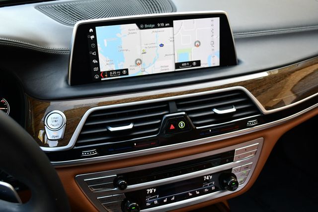 2018 BMW 7 Series 740i Sedan W/Executive & Driving Assistance Packages - 23028841 - 45