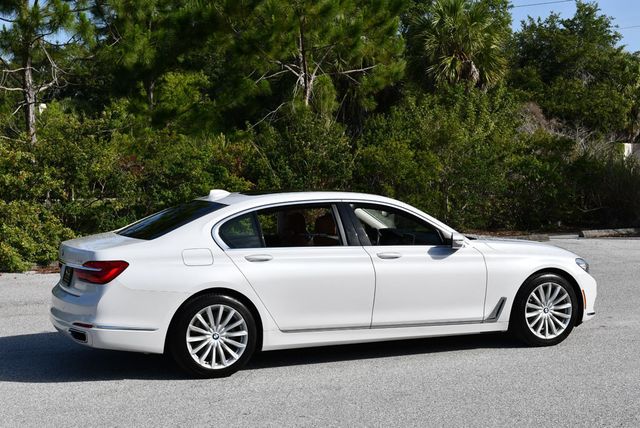 2018 BMW 7 Series 740i Sedan W/Executive & Driving Assistance Packages - 23028841 - 5
