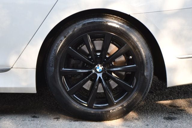 2018 BMW 7 Series 740i xDrive - 22981852 - 13