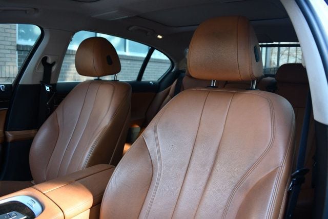 2018 BMW 7 Series 740i xDrive - 22981852 - 19