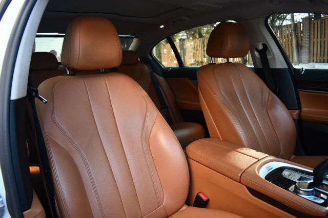 2018 BMW 7 Series 740i xDrive - 22981852 - 25
