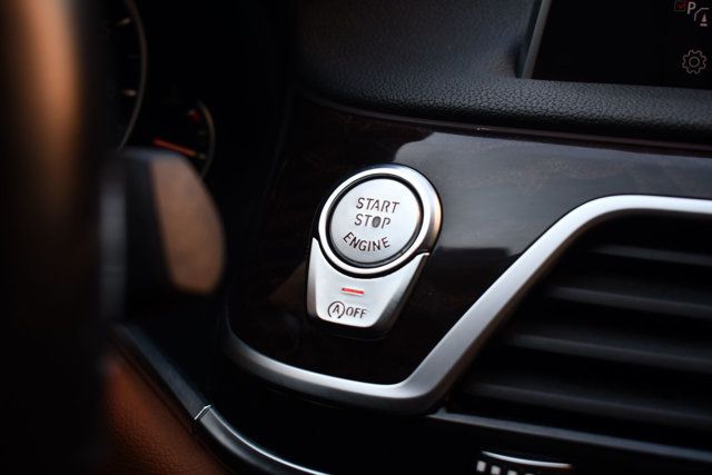 2018 BMW 7 Series 740i xDrive - 22981852 - 32