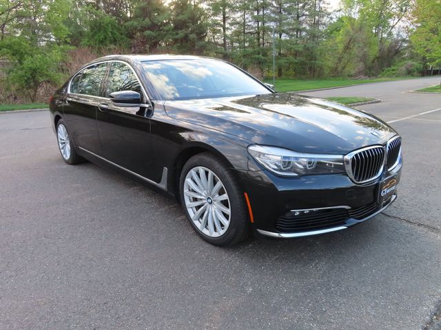 2018 BMW 7 Series 740i xDrive - 22996273 - 21
