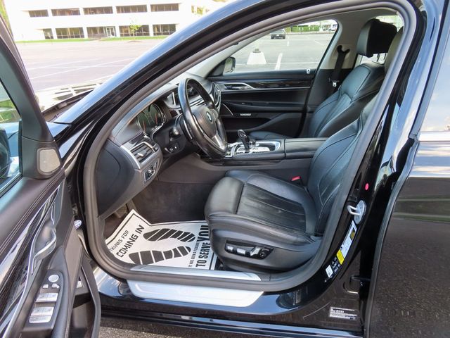2018 BMW 7 Series 740i xDrive - 22996273 - 24