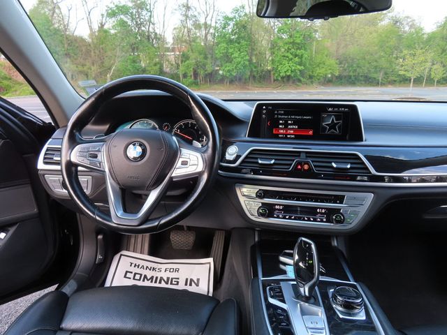 2018 BMW 7 Series 740i xDrive - 22996273 - 36