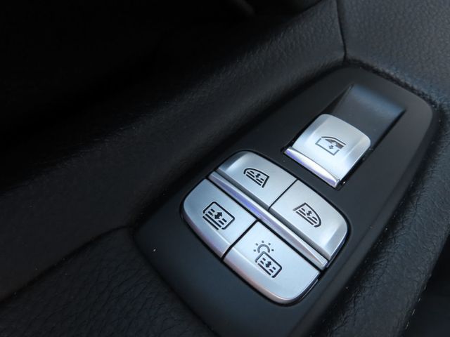 2018 BMW 7 Series 740i xDrive - 22996273 - 39