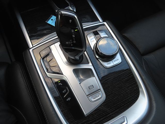 2018 BMW 7 Series 740i xDrive - 22996273 - 48