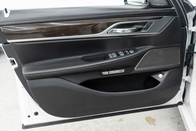 2018 BMW 7 Series 740i xDrive - 23051388 - 14