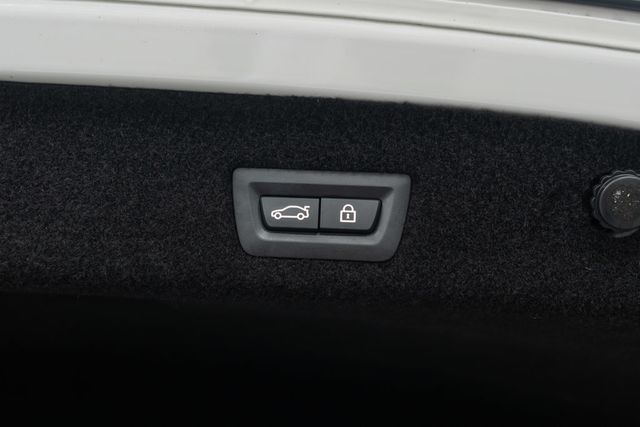 2018 BMW 7 Series 740i xDrive - 23051388 - 38
