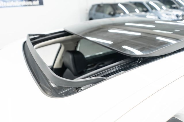 2018 BMW 7 Series 740i xDrive - 23051388 - 49