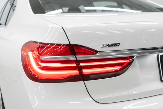 2018 BMW 7 Series 740i xDrive - 23051388 - 53