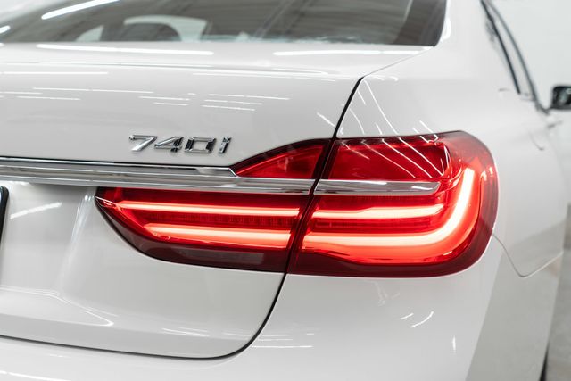 2018 BMW 7 Series 740i xDrive - 23051388 - 54