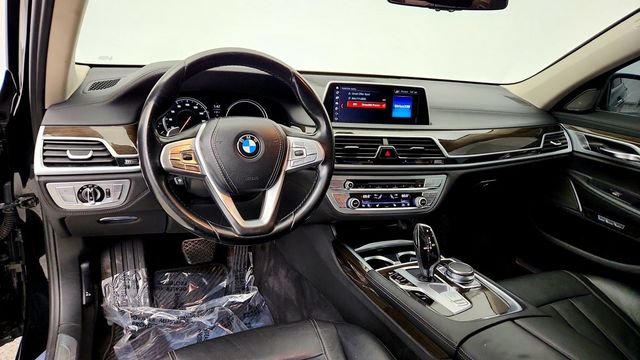 2018 BMW 7 Series 740i xDrive - 23097115 - 12