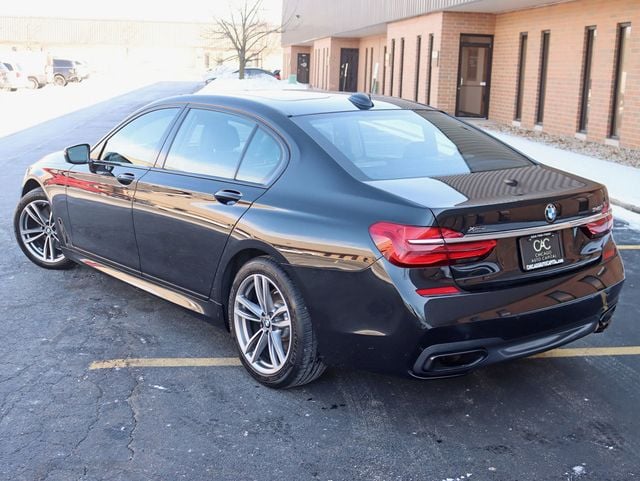 2018 BMW 7 Series 740i xDrive M Sport / Executive Pkg - 22780711 - 9