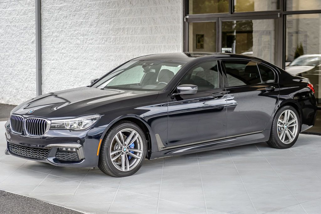 2018 BMW 7 Series 740i xDRIVE M SPORT - NAV - BLUETOOTH - BACKUP CAM - CARBON CORE - 22915195 - 5