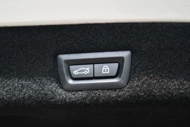 2018 BMW 7 Series 750i - 22862608 - 9