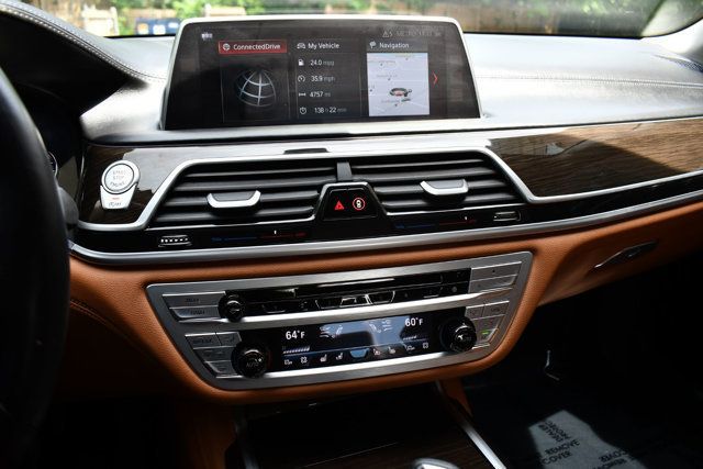 2018 BMW 7 Series 750i - 22862608 - 27