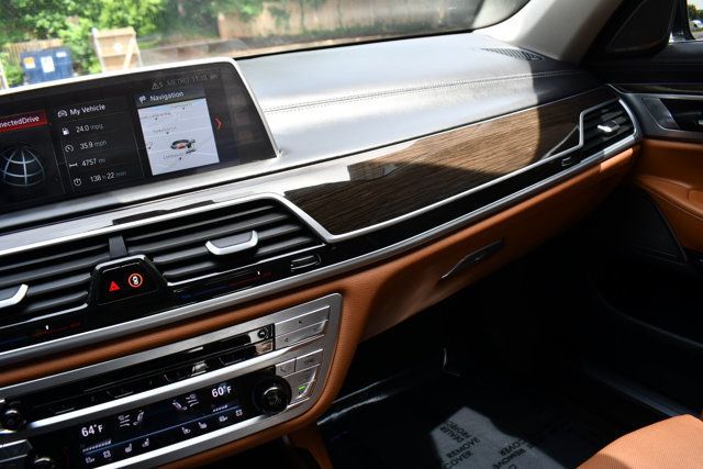 2018 BMW 7 Series 750i - 22862608 - 29