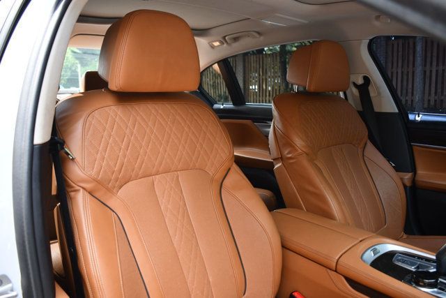 2018 BMW 7 Series 750i - 22862608 - 39