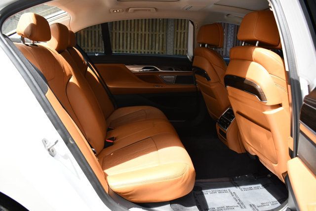 2018 BMW 7 Series 750i - 22862608 - 40