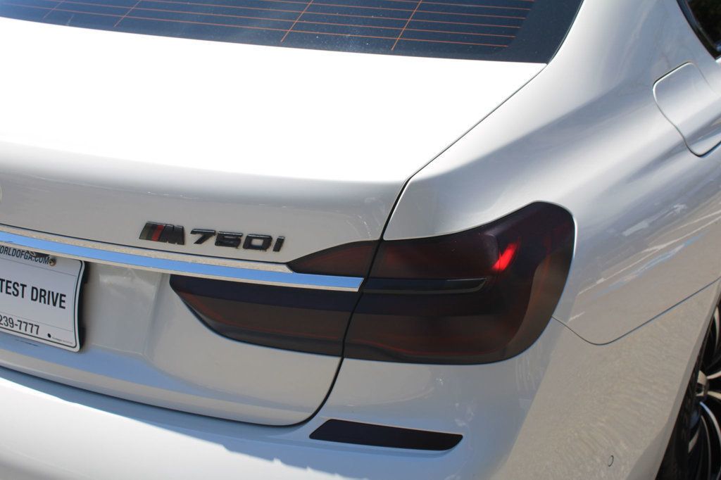 2018 Bmw 750i Sedan photo 10