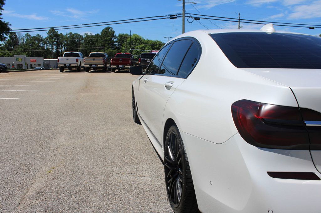 2018 Bmw 750i Sedan photo 14
