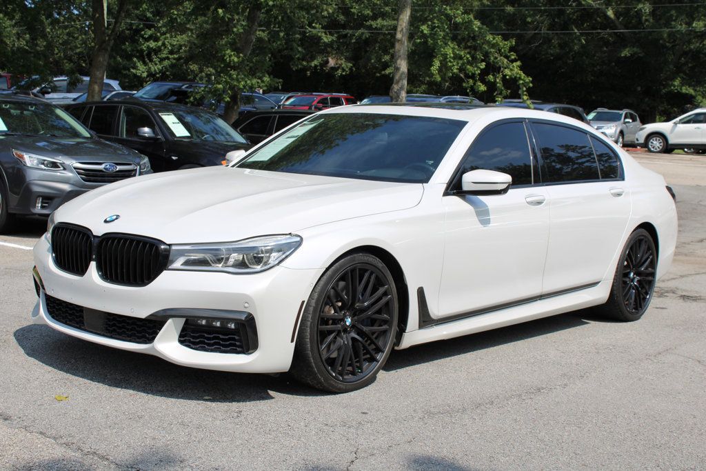 2018 Bmw 750i Sedan photo 3