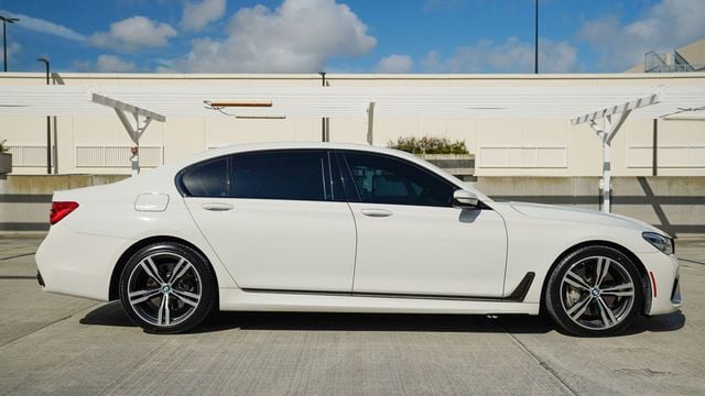 2018 BMW 7 Series 750i - 22761326 - 27