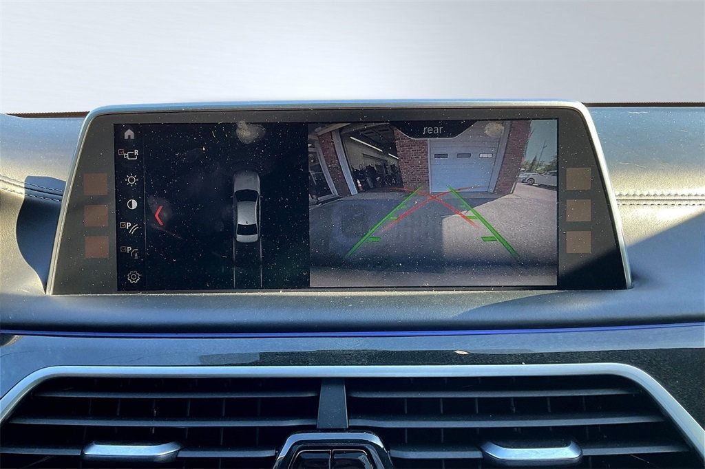 2018 Bmw 750i / B7 xDrive Sedan photo 27