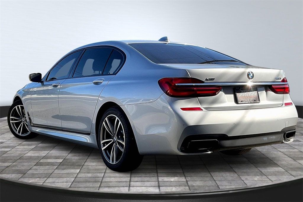 2018 Bmw 750i / B7 xDrive Sedan photo 7