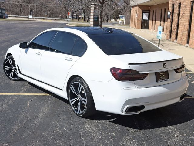 2018 BMW 7 Series 750i XDrive M-Sport - 22997460 - 9