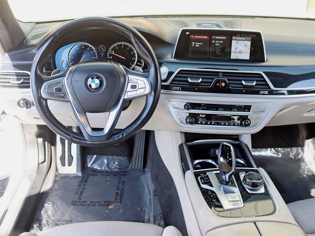 2018 BMW 7 Series 750i XDrive M-Sport - 22997460 - 11